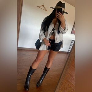 100% linen button up top